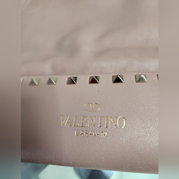Authentic Valentino - Picture 10 of 12